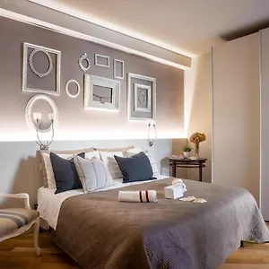 Elegant Location In - 2 Free Parking! Apartment Florenz