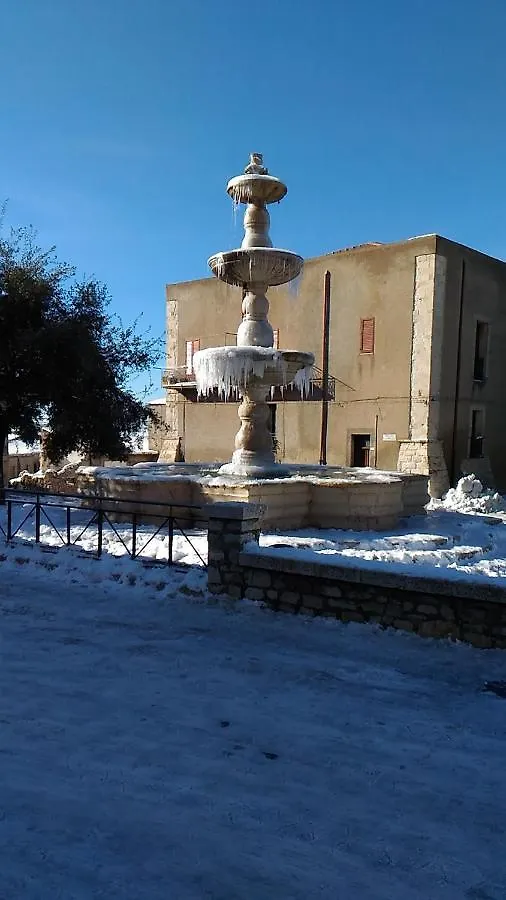 Piazza Castello Bed & Breakfast Santo Stefano Quisquina